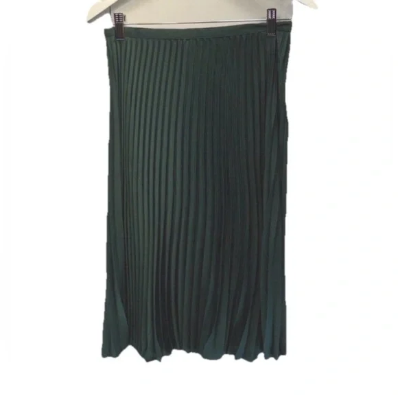 Banana Republic Satin Pleated Skirt Hunter Green Midi Petite 4P NWT Style 798408 - Picture 2 of 12